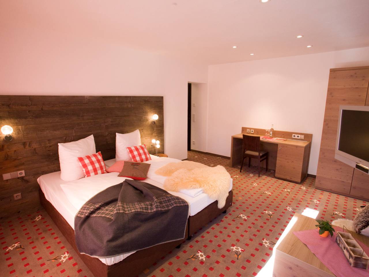 Komfort Doppelzimmer Blick aufs gesamte Zimmer