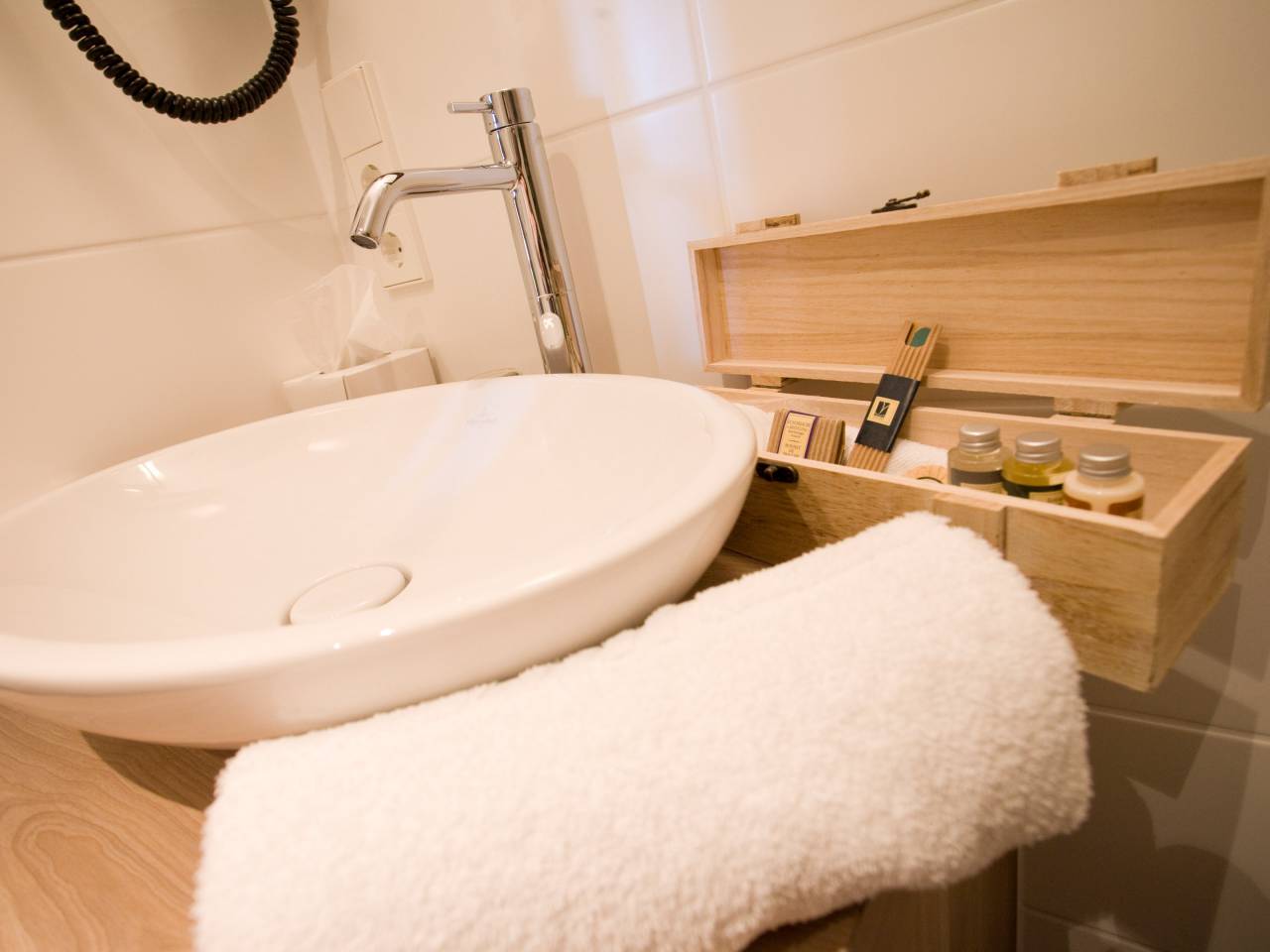 Detailbild Waschbecken Komfort Doppelzimmer Hotel Löwen & Strauss