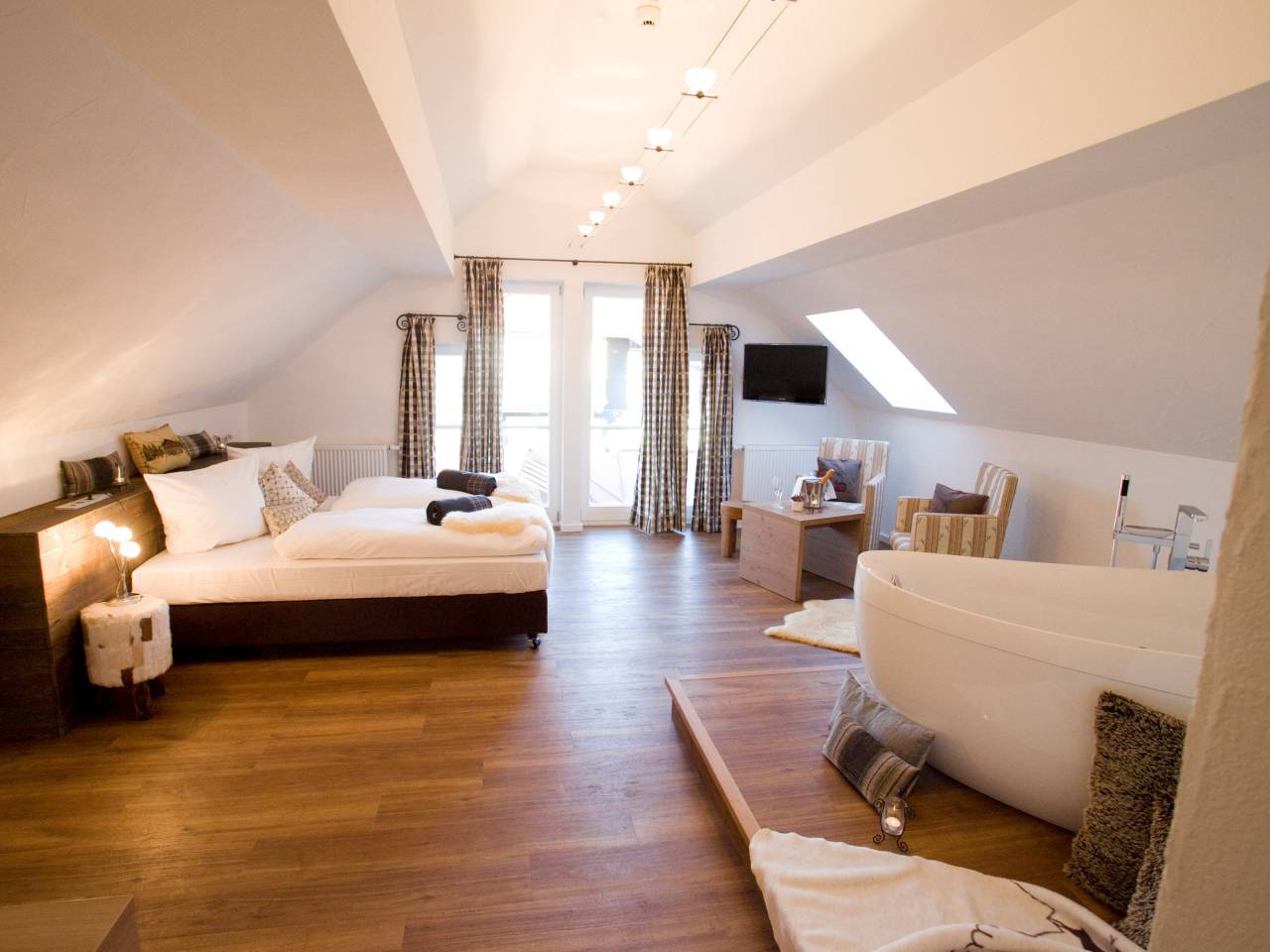 Gipfel Deluxe Suite Hotel Löwen & Strauss