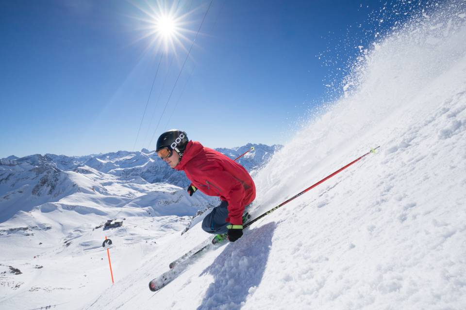 Skifahrer am Nebelhorn Obserstdorf