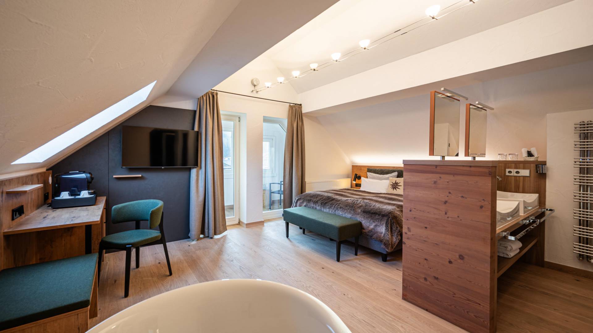 Deluxe Suite Blick über die Wanne